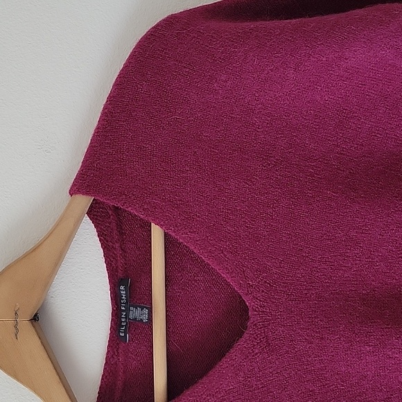 Eileen Fisher Magenta Vneck Wool Blend Sweater 3/4 Sleeves Size XXS - Picture 2 of 5